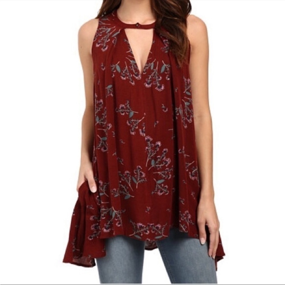 Sleeveless Floral Keyhole Tunic Top - Burgundy